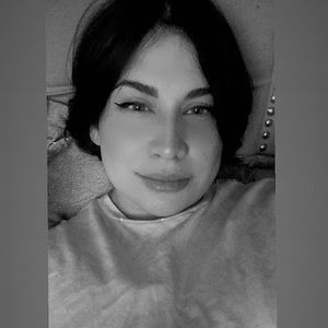 Meet your Posher, Alejandra